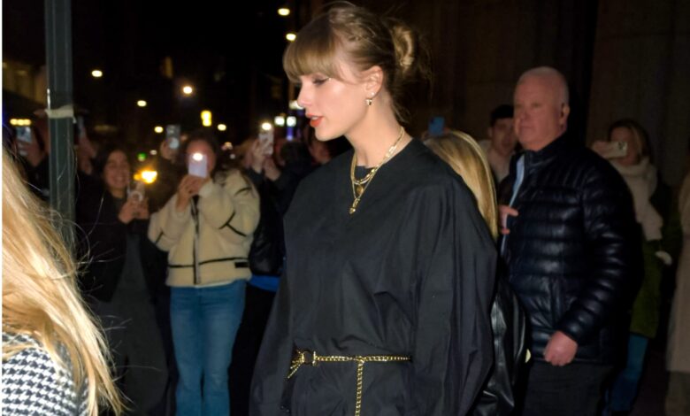 Taylor Swift Used the Lazy Girl’s Hack for Spicing up Her Black Minidress