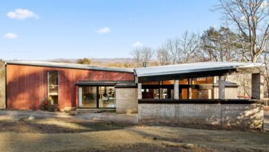 Buyers Flipped for This 1957 Modernist Home in Chattanooga, TN—Here’s Why