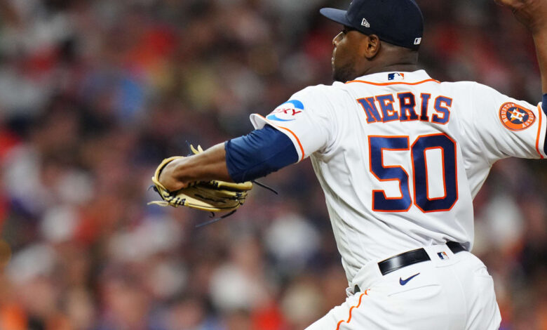 Cubs fortify bullpen with 1-year deal for Neris