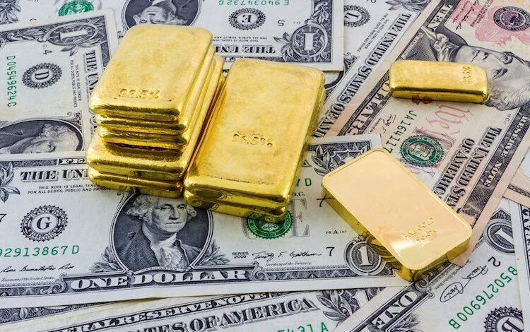 Gold price bears have the upper hand amid fears of higher for longer Fed interest rates
