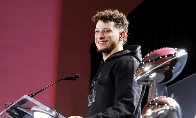 Patrick Mahomes Calls Tom Brady ‘Greatest of All Time’: I Like Being Compared to Him