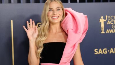 Margot Robbie Wrapped Herself in Pink Couture for the 2024 SAG Awards