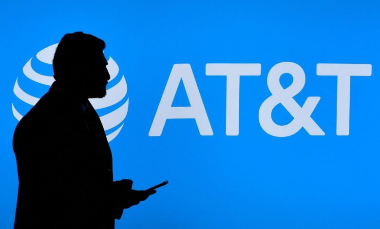 AT&T to credit $5 to many customers who were affected by service outage