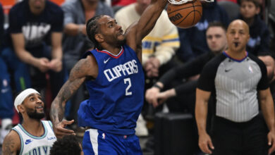 Clippers’ Kawhi Leonard Out vs. Timberwolves with Back Spasms; Left Arena amid Injury