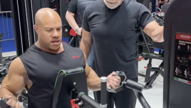Watch Arnold Schwarzenegger Work Out With Bodybuilding Legend Phil Heath