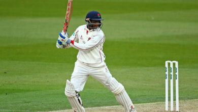 Chanderpaul celebrates runners-up spot with unexpected flourish