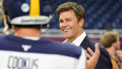 Tom Brady makes surprise appearance at Ford Field for UFL game between Showboats and Panthers