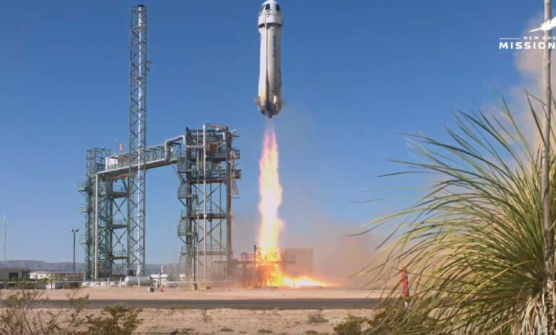 Blue Origin successfully sends tourists to the edge of space again after a long hiatus