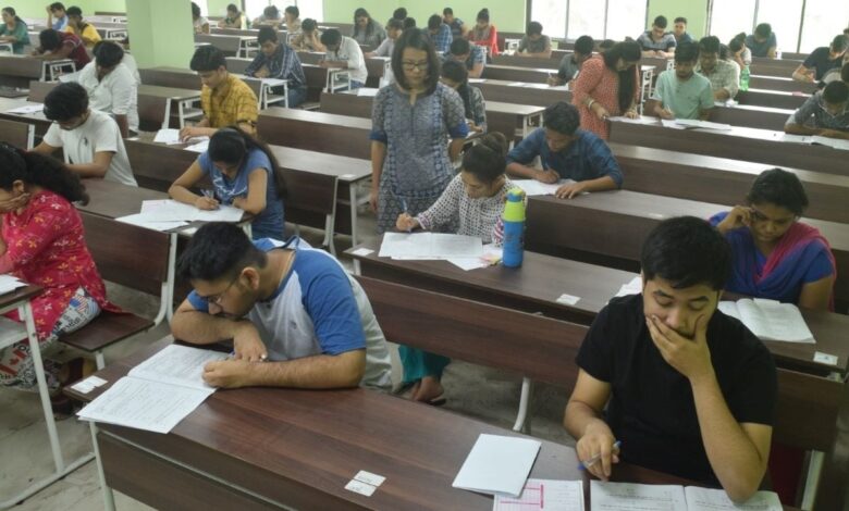 Former secretary of higher education calls for overhaul of competitive exams