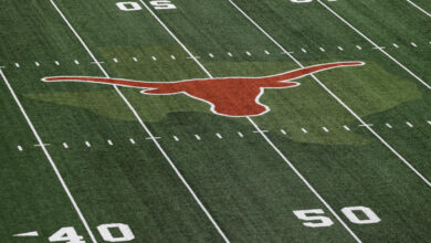 Texas loses 2nd RB for the season with Christian Clark’s Achilles tendon