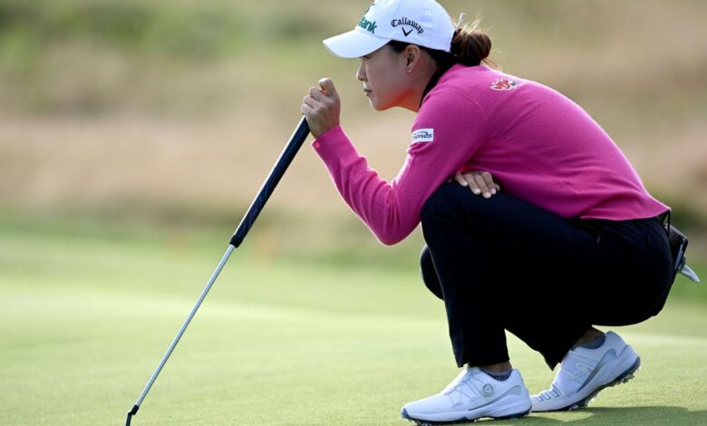 Minjee Lee leads in Scotland with play halted