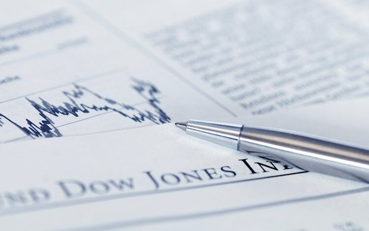 Dow Jones Industrial Average churns near fresh highs on Tuesday