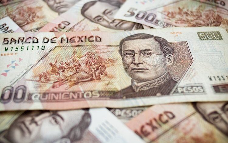 Mexican Peso rises against USD after US PCE inflation falls below estimates