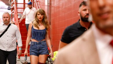 Taylor Swift Went Full Bombshell at the Chiefs Game in a Corset Top and Thigh-High Boots