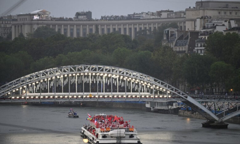 French economy to go into reverse as Olympic boost fades, INSEE says