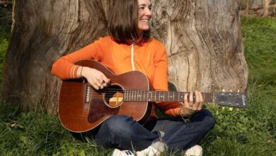 Margaret Glaspy Connects with Her Younger Self—and an Old Gibson L-00—on ‘The Sun Doesn’t Think’