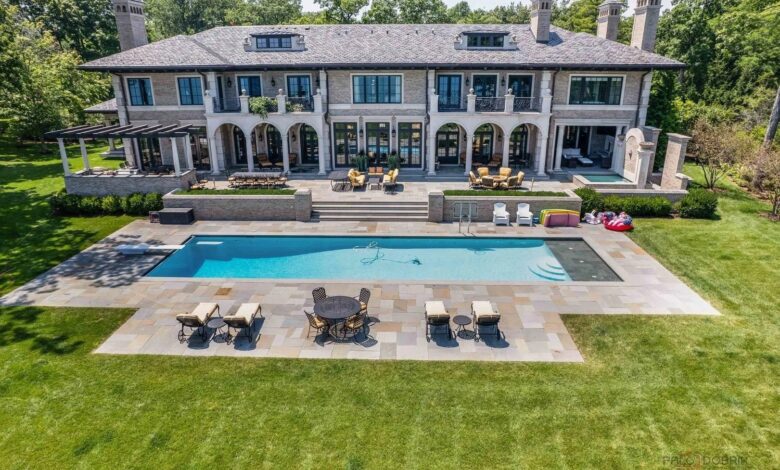 Illinois’ Most Expensive Home Is Linked to the Rockefellers