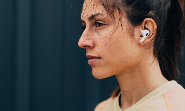 How to Buy Workout Headphones, According to Fitness and Audio Experts