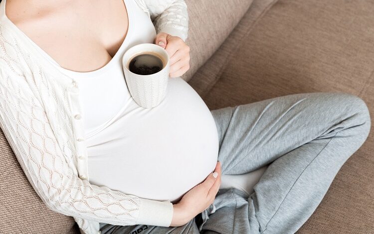 Can coffee consumption during pregnancy affect development?