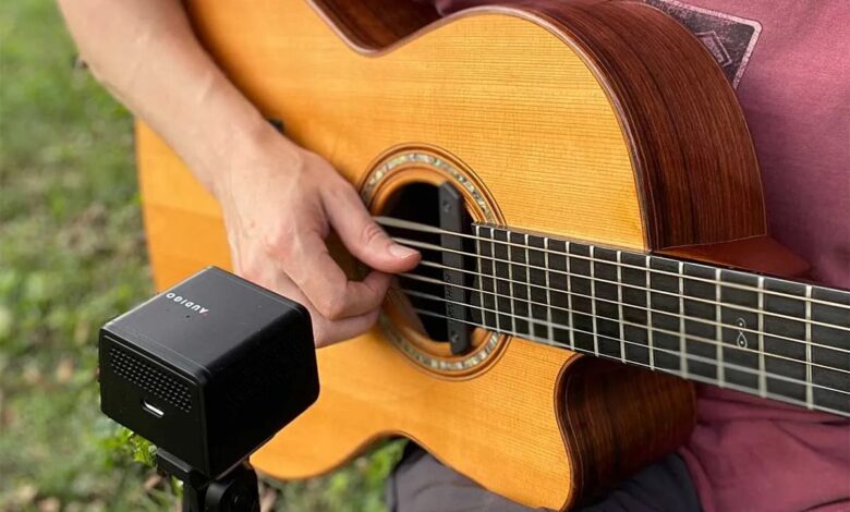 Review: Audigo Wireless Microphone/App Turns an iPhone into a Mobile Studio