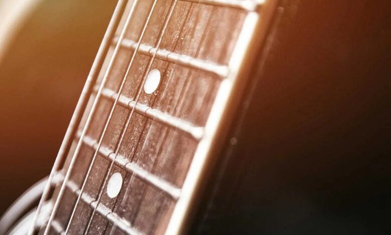 Ask the Expert: What’s the Best Way to Maintain My Guitar’s Fretboard?