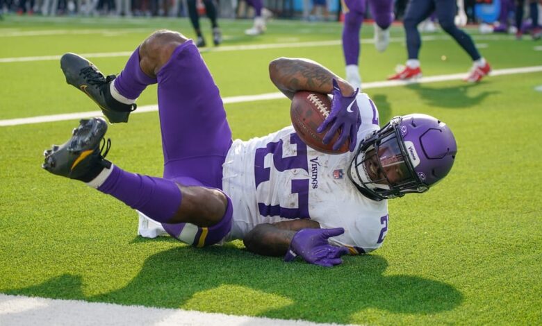 12 Snap Reactions after Vikings at Titans