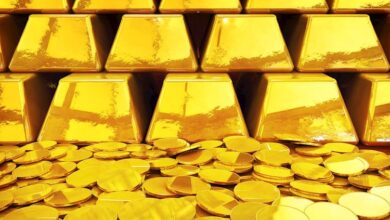 Gold closes week above $2,700, US PCE data in Focus