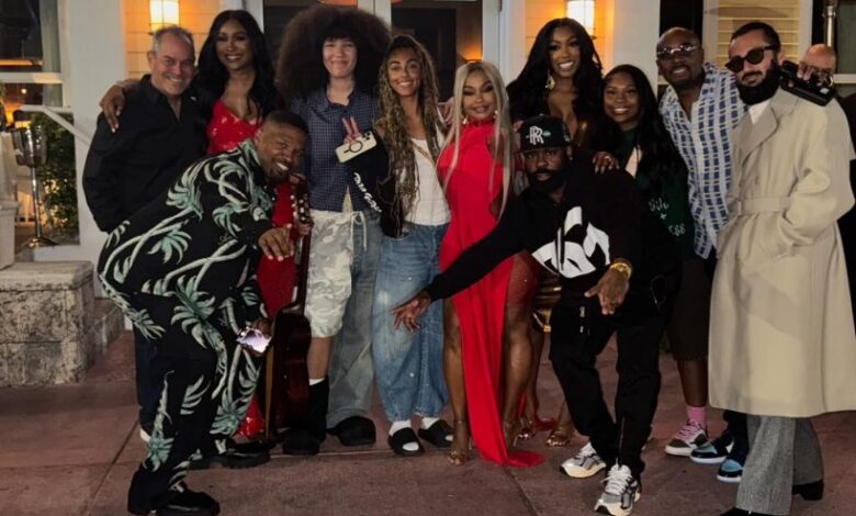 Jamie Foxx parties with twerking Phaedra Parks, Cynthia Bailey and Porsha Williams during night out in Miami