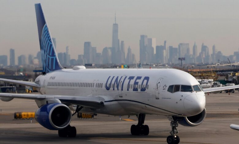 Wayment! Man Faces Charge After Wildin’ Like THIS On A United Airlines Flight