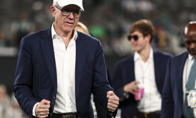 Jets owner Woody Johnson literally runs his franchise like a kid playing ‘Madden’