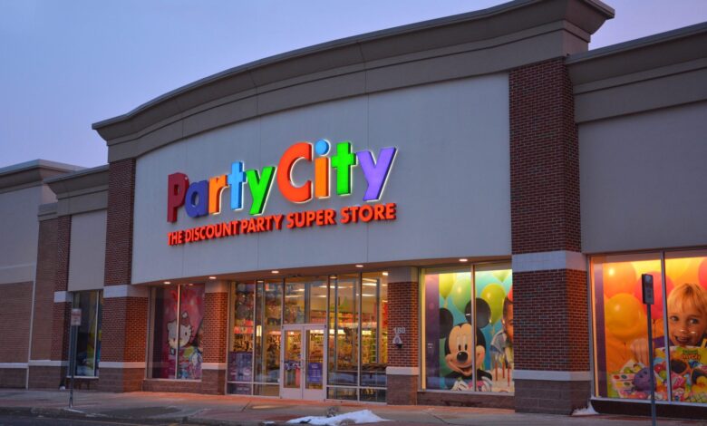 Oh Wow!  Party City Fires Corporate Staff Without Severance Pay As It Prepares To Close All Stores