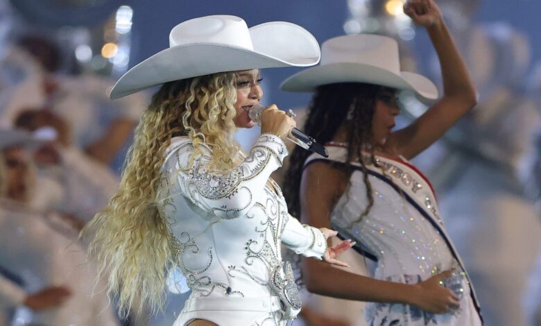 ‘Cowboy Carter’ Christmas! Social Media Explodes With Love For Beyoncé’s Epic NFL Halftime Show