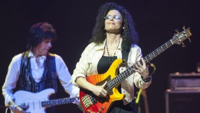 “They’re both amazing guitarists, but Jeff Beck let you take liberties”: Rhonda Smith had been on call with Prince for more than a decade when she told the Purple One she was busy with Jeff Beck