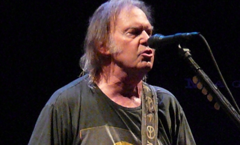 Neil Young Drops Out of Glastonbury, Calls It A ‘Corporate Turn-Off’