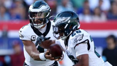 Eagles-Giants Final Injury Report: Jalen Hurts ruled out, Saquon Barkley among 10 doubtful players