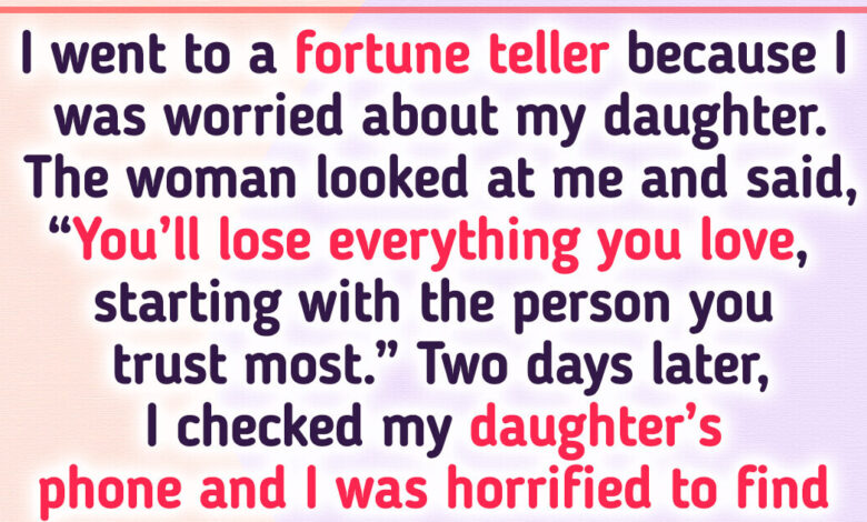 12 People Reveal Real Stories of How Fortune Tellers Changed Their Lives