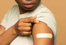 Study Pinpoints Factors Driving COVID Vaccine Hesitancy Among Black Women