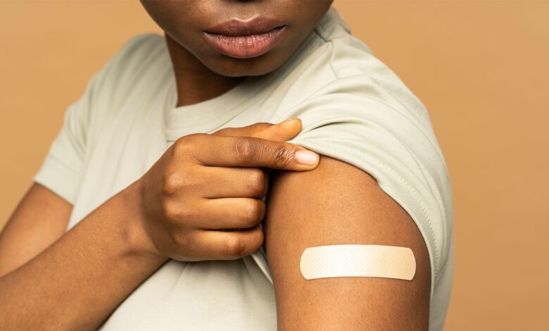 Study Pinpoints Factors Driving COVID Vaccine Hesitancy Among Black Women