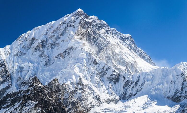 Climbers using xenon gas to climb Everest