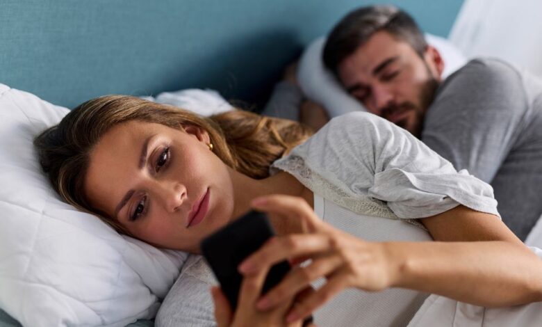 Sexplain It: My Girlfriend’s Doomscrolling Is Ruining Our Relationship