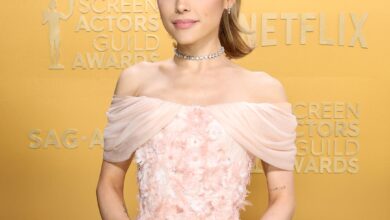 SAG Awards 2025: Ariana Grande Channels Wicked’s Glinda in Pink Dress