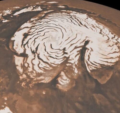 Mars’ polar ice cap is slowly pushing its north pole inward