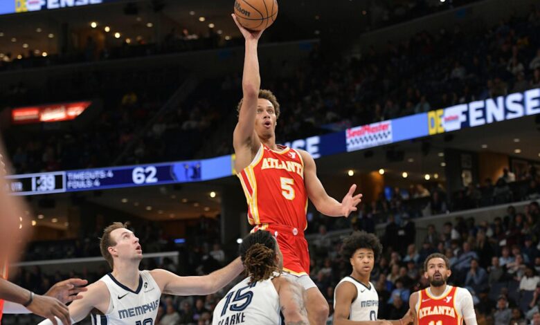 Hawks’ Dyson Daniels sets up game-winner with a perfect steal to lift Atlanta past Memphis at the buzzer