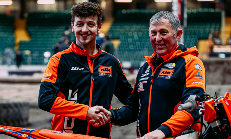 Dan Mundell Signs with KTM UK and Triple D Motosport!