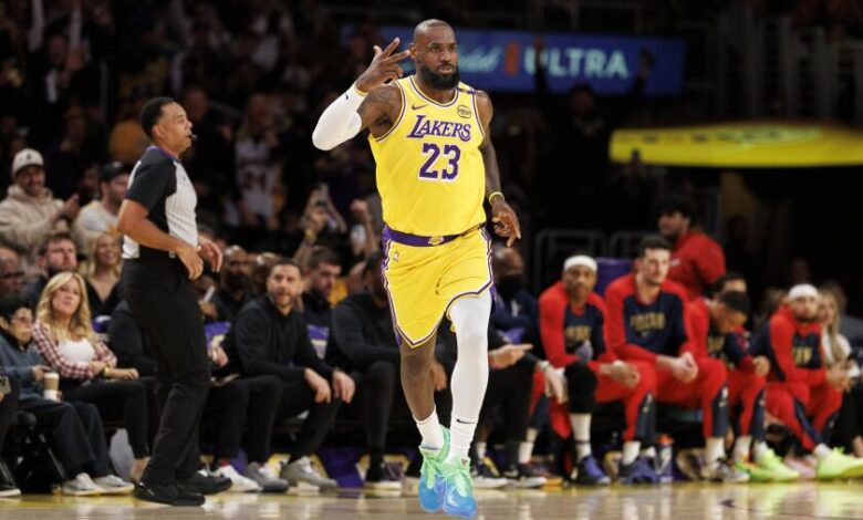 Luka Doncic, LeBron James are dominant as Lakers extend win streak to seven