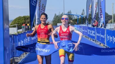 Paralympic champion kicks off World Triathlon Series with STUNNING victory in Devonport