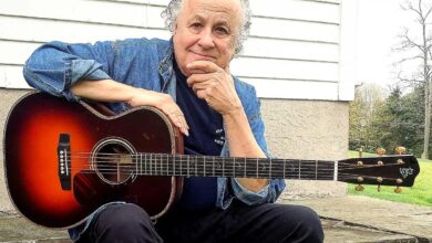 Guitar Talk: Arlen Roth Reflects on a Lifetime of Making and Teaching Music