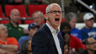 Dan Hurley had profane message about refs after UConn loss