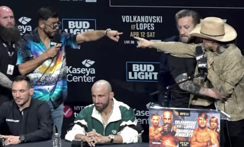 Diego Lopes and Yair Rodriguez have heated exchange at UFC 314 Press Conference