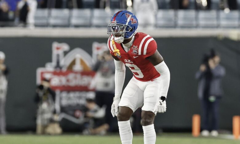 Who should the Saints look to draft in round 2?